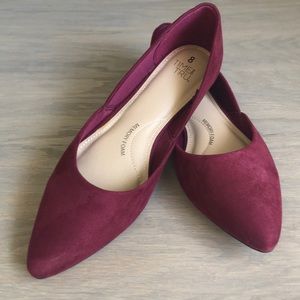Time & Tru pointy toe flats